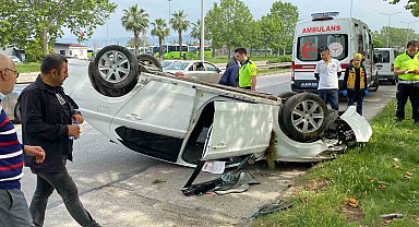 Takla atan otomobilden burnu bile kanamadan çıktı