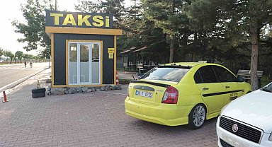 Taksicilerin yolcu kavgası kanlı bitti: 1 ölü