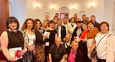 Tarihi Tirilye'de 60 kişi ayin yaptı