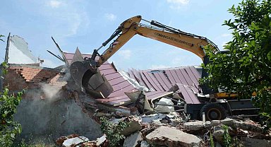 Tarım arazileri üzerindeki kaçak yapılar mercek altında