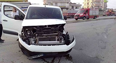 Tarsus'ta 3 ayrı kazada 12 kişi yaralandı