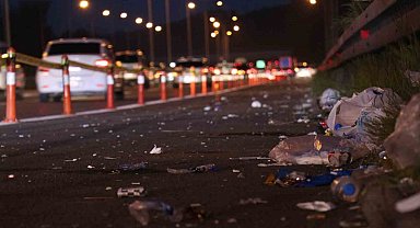 Tatilcilerin yoğunluğu azaldı, çöpleri yollarda kaldı