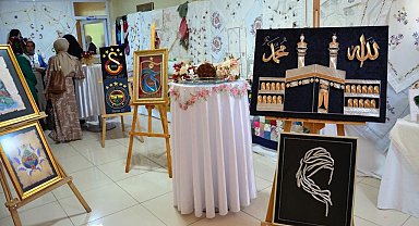 Tatvan'da yılsonu sergisi