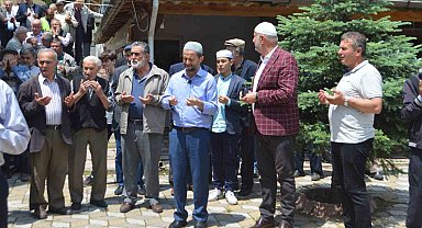 Tavşanlı'da bereket ve bolluk için kurban kesildi, dualar edildi