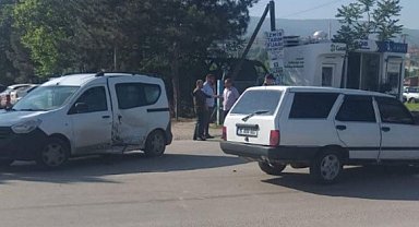 Tavşanlı'da trafik kazası 3 yaralı
