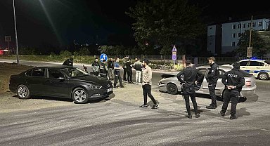 Tekirdağ'da iki otomobil çarpıştı: 2 yaralı