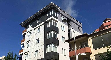 Tekirdağ'da korkutan yangın: 6 katlı binanın çatısı yandı