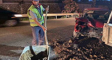 Temizlik işçileri karıştıkları kaza yerinde bile görevlerini ihmal etmedi