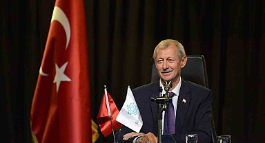 Tepki çeken konserden sonra ilçeye yeni başkan seçildi