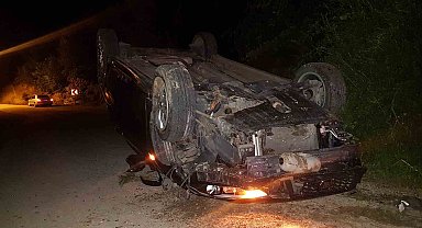 Ters dönen otomobilin sürücüsü yaralandı