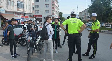 Tokat'ta trafik ekiplerinden motosiklet uygulaması