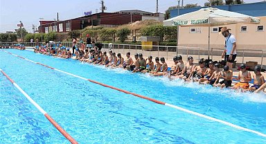 Toroslar Belediyesinin yüzme kursu kayıtları 5 Haziran'da başlıyor