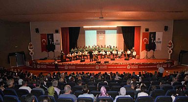 TORTEK Türk Halk Müziği Korosu büyük beğeni topladı