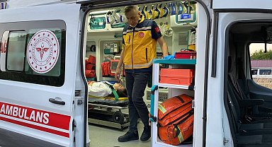 Trafik ışıklarında iki araç çarpıştı: 2 yaralı