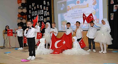 Türkeli'de 4-6 yaş Kur'an Kursu öğrencilerinden yıl sonu gösterisi