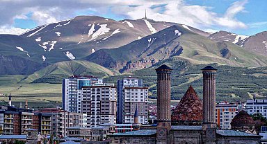 Türkiye'de konut satışı azaldı, Erzurum'da arttı
