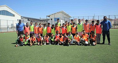 Tuşba Belediyesi 17 branşta yaz kursu açıyor