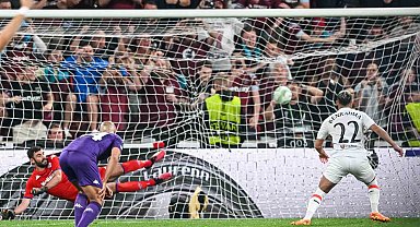 UEFA Avrupa Konferans Ligi şampiyonu West Ham United