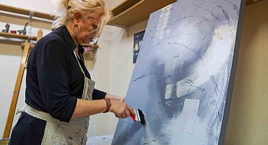 Uluslararası Sanat Çalıştayı'na katılan sanatçıların eserleri şekillenmeye başladı