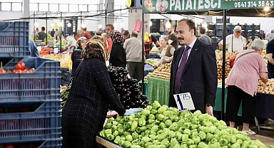 Vali Kızılkaya, pazarda vatandaşlar ile bir araya geldi