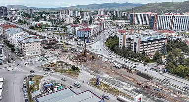 Vali Şimşek: "Tamamlandığında konforlu ve güvenli bir trafik akışı sağlanacak"