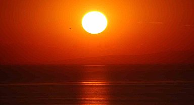 Van Gölü'nde gün batımı mest etti