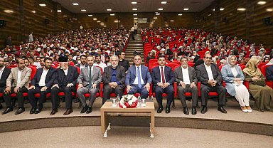 Van'da 'Merhamet Ocağı Ailemiz' konferansı düzenlendi