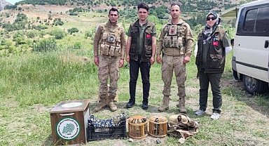 Van'da kaçak avcılardan ele geçirilen keklikler doğaya bırakıldı
