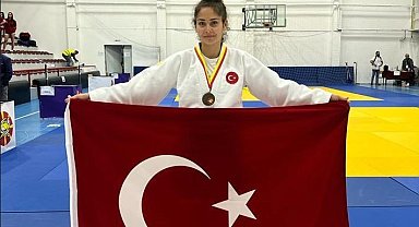 Vanlı Sinem Aydın Makedonya'dan bronz madalyayla döndü