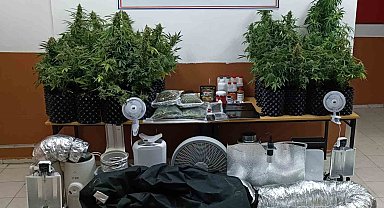 Villa içinde özel düzenek ile uyuşturucu skunk bitkisi yetiştirdi, jandarmadan kaçamadı