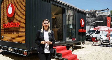 Vodafone'dan afet bölgesine tiny house mağazalar