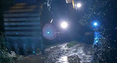 Yağmurdan etkilenen bölgelerde çalışmalar sürüyor