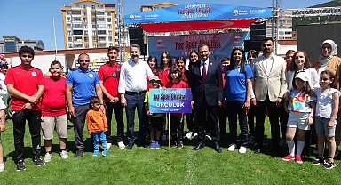 Yaz spor okulları şenlikle başladı