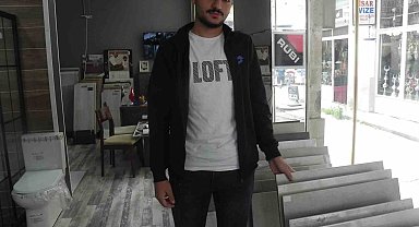 Yeni ev almak yerine oturdukları evi yeniletiyorlar