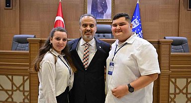 Yerel ve ulusal sorunlara genç bakış