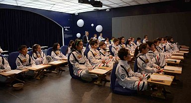 Yıldırım'da 3 bin çocuk uzayla tanıştı