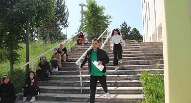 YKS heyecanı zamanla yaşına dönüştü, geç kalanların hayali seneye kaldı