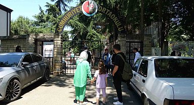 YKS'ya liseden yeni mezun olan öğrencilerin yanı sıra çok sayıda yetişkininin de girmesi dikkat çekti