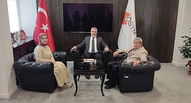 YKS'ye giren en genç ve en yaşlı aday ÖSYM'de bir araya geldi