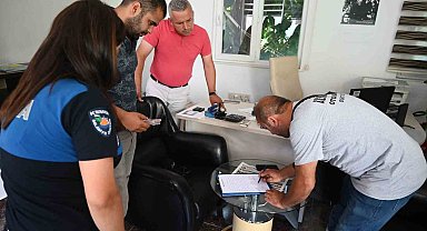 Yolda bulduğu 15 bin lirayı sahibine ulaştırdı