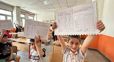 Yüksekova'da karne heyecanı