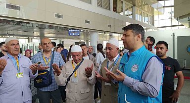 Yüksekovalı hacı adayları yola çıktı