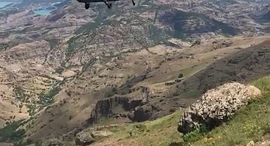 Yüksekten düşen şahıs, askeri helikopterle hastaneye kaldırıldı