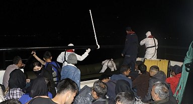 Yunan unsurlarınca ölüme terk edilen 35 kaçak göçmen kurtarıldı