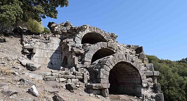 Yunusemre Aigai'deki kazı çalışmalarına bu yıl da destek verecek