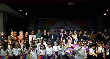 Yunusemre'de miniklerin gösterisi göz doldurdu