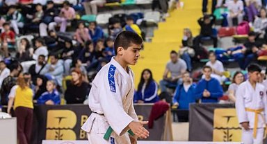 Yunusemreli Poyraz, Türkiye ikincisi oldu