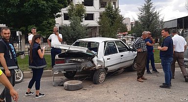 Zincirleme trafik kazasında 4 kişi yaralandı