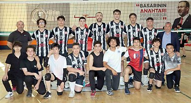 Zonguldak Voleybol Kulübü milli voleybolcu Kadir Cin'i ağırladı