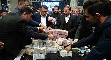 10 bin kişinin katıldığı düğünde damada 10 milyon TL, geline ise kilolarca altın takıldı